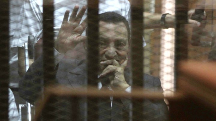 L ex-président égyptien Hosni Moubarak sera rejugé pour corruption